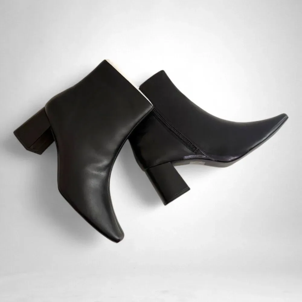 JOURNEE COLLECTION Haylinn Black Square Toe Bootie Boots, NEW! Size 11
